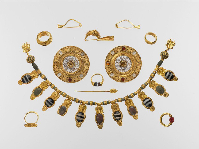 The Role of Jewelry in Ancient Greek Society
